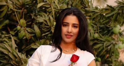 దక్షా నగార్కర్  లేటెస్ట్ స్టిల్స్ 