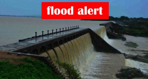 Telangana sounds flood alert along Godavari