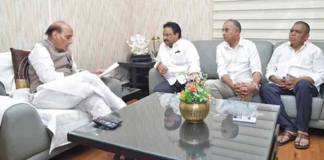 కేంద్ర మంత్రి రాజ్‌నాథ్ సింగ్ తో ఏపీ జితేందర్ రెడ్డి భేటీ