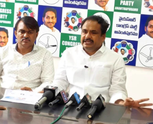 ఉపాధ్యాయులకు టెట్ రద్దు చేయమని కోరితే.. సస్పెండ్ చేస్తారా ?