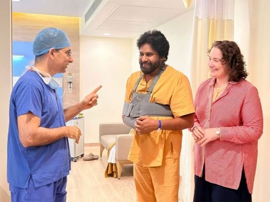 ఆయుర్వేద థెరపీ కోసం కేరళకు డిప్యూటీ సీఎం పవన్ కళ్యాణ్