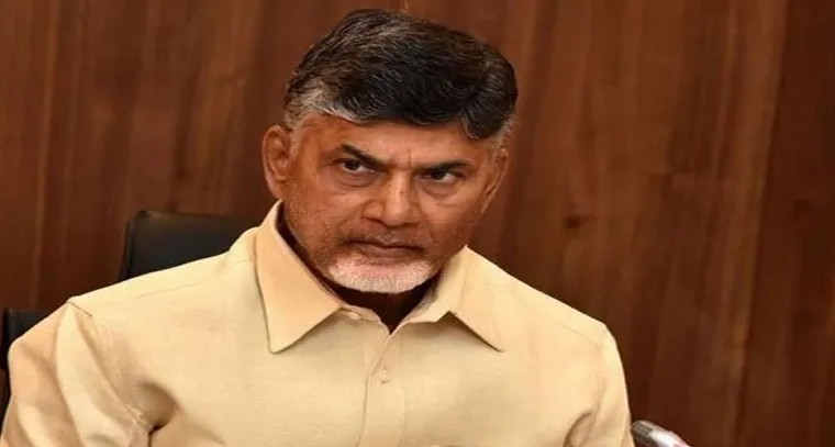 వర్షంలో బట్టలపై ఫంగస్ వ్యాపిస్తోందా?
