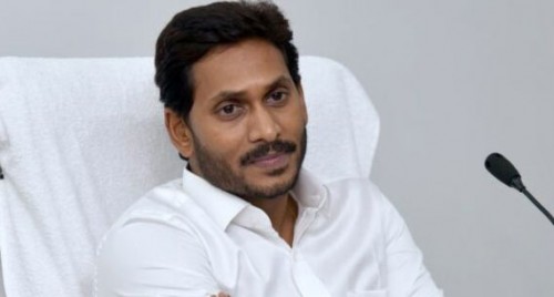 ట్రాఫిక్‌ ఆంక్షలపై  సీఎం జగన్‌ అసంతృప్తి