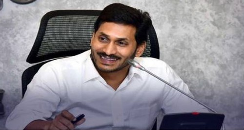 కాంట్రాక్టు ఉద్యోగులకు సీఎం గుడ్ న్యూస్

