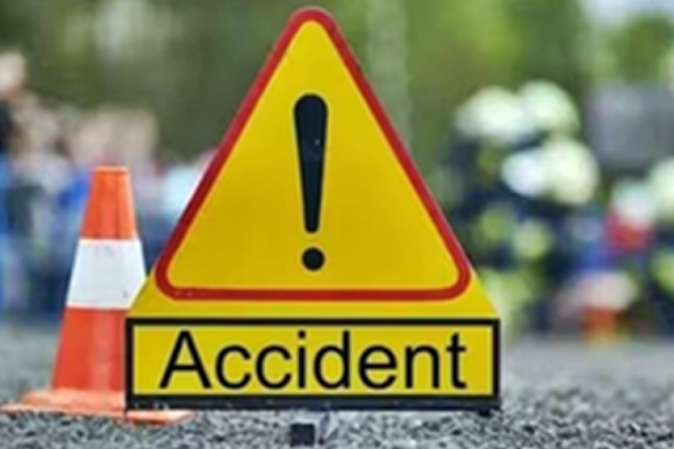 Seven workers killed as mini-truck overturns in Andhra Pradesh