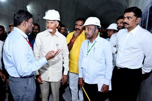 Naidu Urges Telangana to Avoid Politics Over River Water Sharing