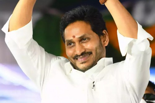 Jagan Mohan Reddy sets up panel to visit Odisha train accident site