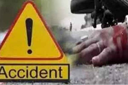 Andhra minister's convoy collides with autorickshaw, one killed