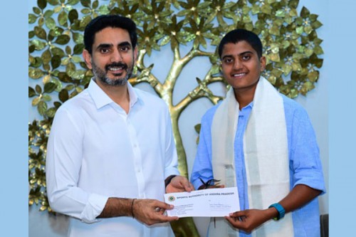 Andhra Pradesh presents Rs 2.5 crore cash reward to woman cricketer Shree Charani