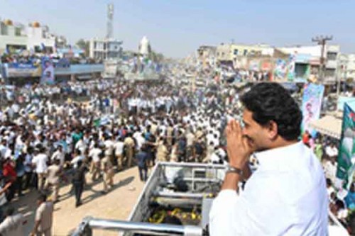 Andhra Pradesh CM launches YSRCP's poll campaign