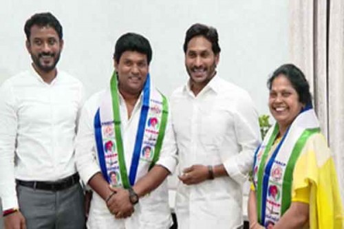 Jagan asks YSRCP candidates to make use of time available for polls