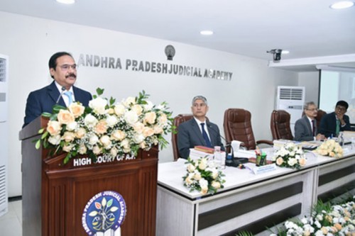 Remain calm even in complex situations, SC judge advises judges