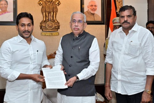 Medical College Privatisation: Jagan Submits One Crore Signatures to Governor S. Abdul Nazeer