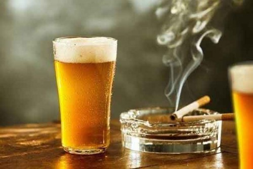 Quit smoking and alcohol to prevent vision loss, say doctors