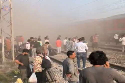 Fire erupts in Amritsar-Saharsa Garib Rath Express coach, no casualties