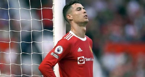 Cristiano Ronaldo not a distraction, says Portugal coach Santos