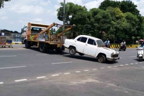 Bengal govt starts scrapping old vehicles to replace them with EVs