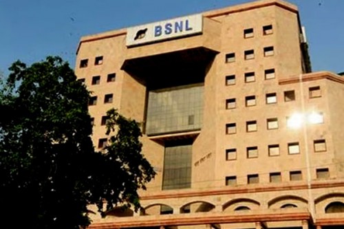 Centre aims to collect Rs 900 crore for BSNL, Rs 4,573 crore for MTNL via asset monetisation in FY26