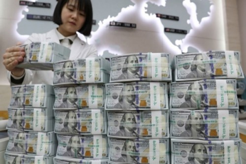 Money supply rises for 6th straight month amid strong stock market: BOK