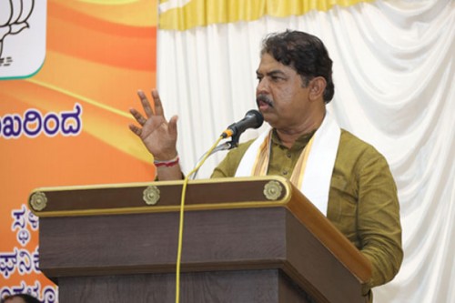 Karnataka BJP demands all-party meet, public debate on caste census resurvey