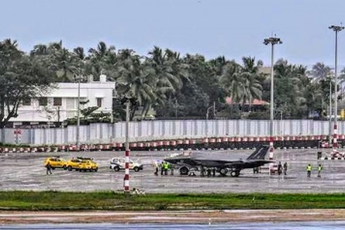 Kerala: Stranded British F-35B stealth fighter jet awaits engineers for repairs