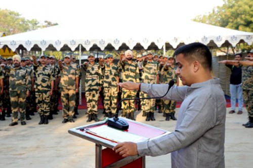 Gujarat Dy CM joins soldiers in singing Vande Mataram at border outpost in Kutch