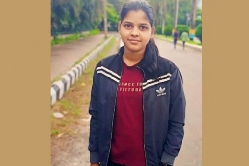 Woman preparing for competitive exams dies by suicide in Karnataka's Dharwad