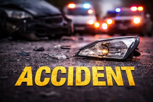 Five injured as car crashes into multiple vehicles in Gujarat's Surat