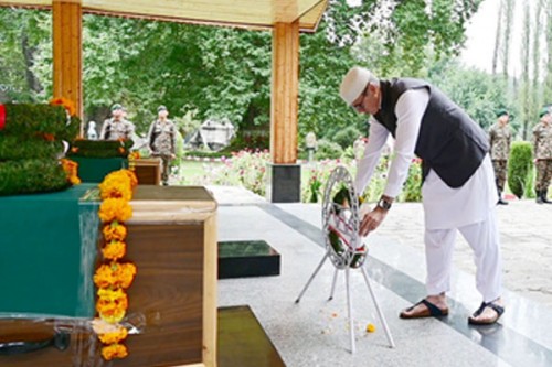 J&K CM pays tribute to two soldiers killed in Kulgam operation