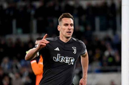 Milik's late strike sends Juventus into Italian Cup final