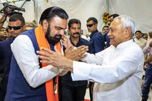 'Confident that under your leadership, Bihar will develop even more rapidly': Nitish Kumar to CM Samrat Choudhary
