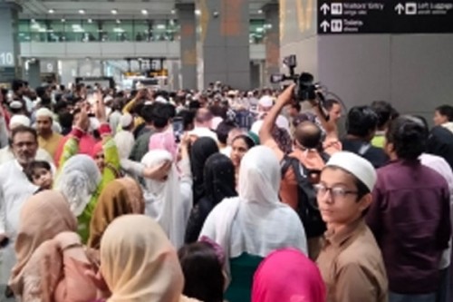 Saudi bus accident: Anxious families of 44 Umrah pilgrims wait for information