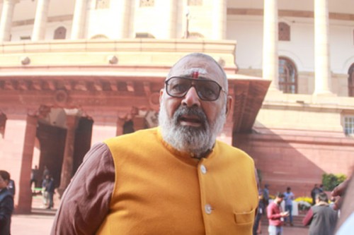 JNU has become hub of Tukde-Tukde gang: Giriraj Singh