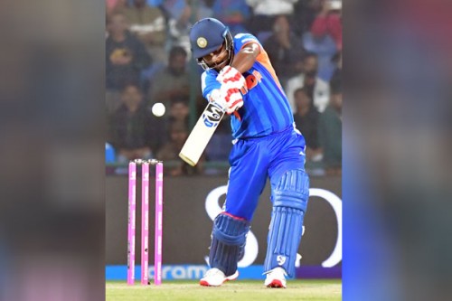 'He goes too deep in the crease': Gavaskar flags Samson's flaw ahead of India-Pakistan clash