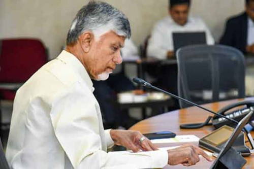 Congress, Naidu spar over Women's quota; delimitation row heats up