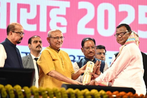 Vice President Radhakrishnan honours Chhattisgarh's finest at Rajyotsav ceremony