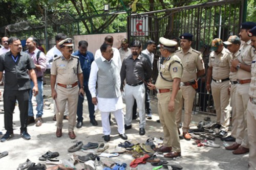 Karnataka Home Minister Parameshwara inspects stampede spots at Chinnaswamy Stadium