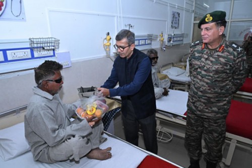 Defence Secretary visits army surgical eye camp in Bhuj, over 200 regain vision