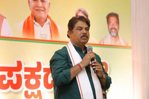 Karnataka BJP targets Cong govt over Rs 2,500-crore excise scam, questions CM Siddaramaiah's silence