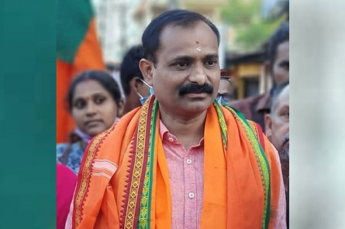 Bus row intensifies between Kerala Minister and Thiruvananthapuram Mayor