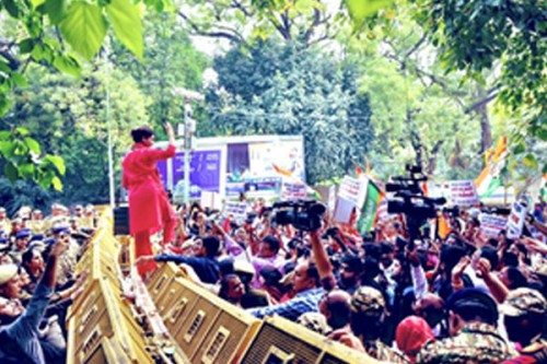 Jantar Mantar protest: Delhi court frames charges against Congress leader Alka Lamba