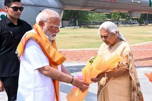 PM Modi gets grand welcome in Varanasi, women power in spotlight