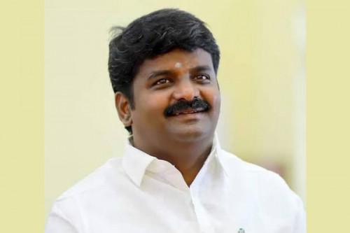 AIADMK leader attacks DMK over 'vacancies crisis' in govt hospitals