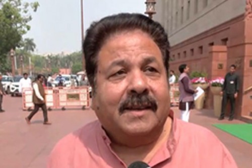 Oppn flags gas shortage, price rise amid West Asia tensions; Govt allies dismiss panic