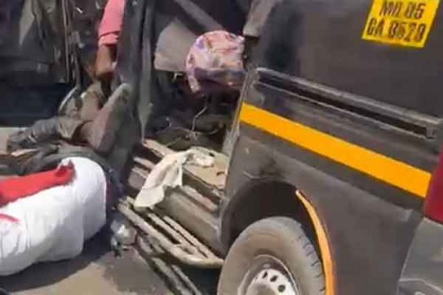 Nine killed as dumper truck rams into car in Mumbai's Kalyan