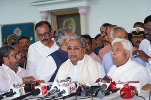Guv violated Constitution, insulted legislators; Karnataka CM hints at moving SC over speech row