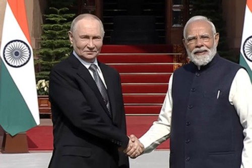 PM Modi, Russian President Putin hold talks at Hyderabad House