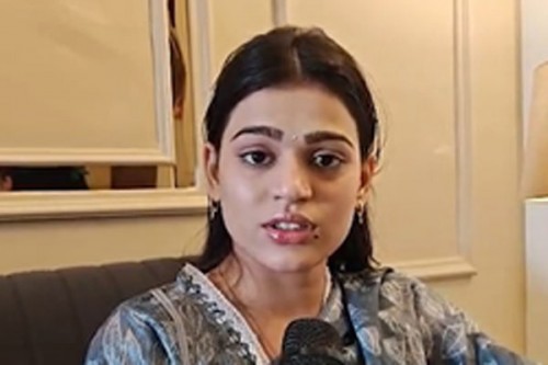 Kanpur bank viral video: Woman employee seeks probe, claims staff's husband used abusive language, asked about caste