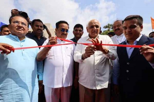 CM Patel inaugurates Vibrant Gujarat Regional Conference in Surat, focuses on South Gujarat growth