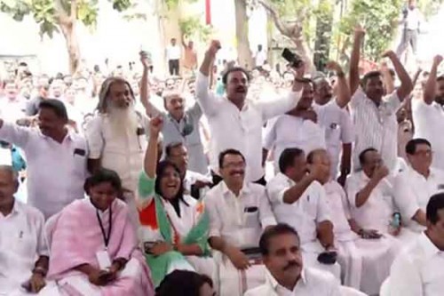 'On our way to clear mandate': Congress celebrates as UDF takes significant lead in Kerala